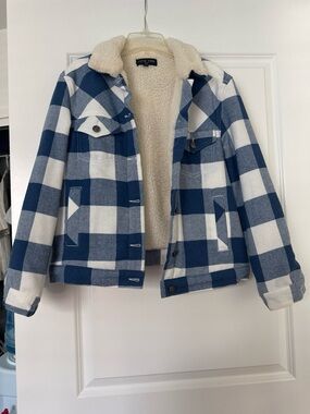 Love Tree Blue & White Plaid Sherpa Jacket